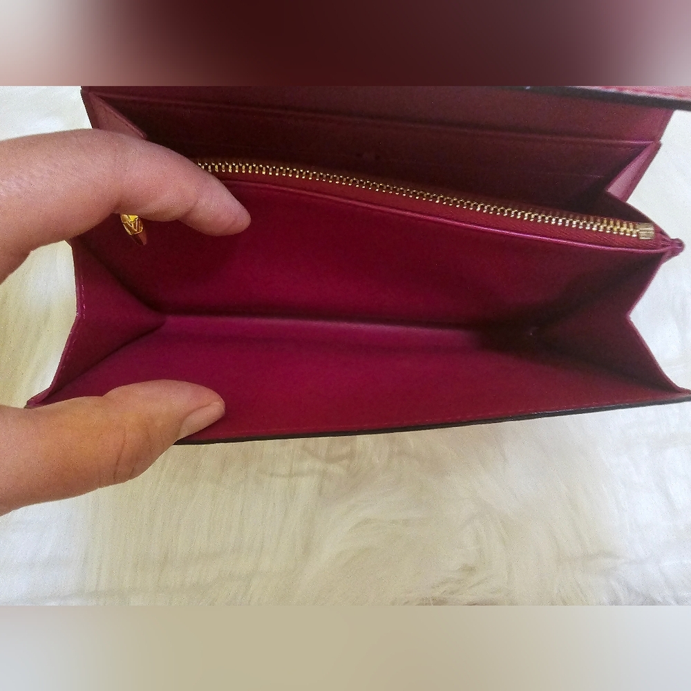 ❤️🎉HOST PICK 🎉❤️Authentic LV Sarah Long Wallet Portefeuille Monogram Vernis - Picture 10 of 16